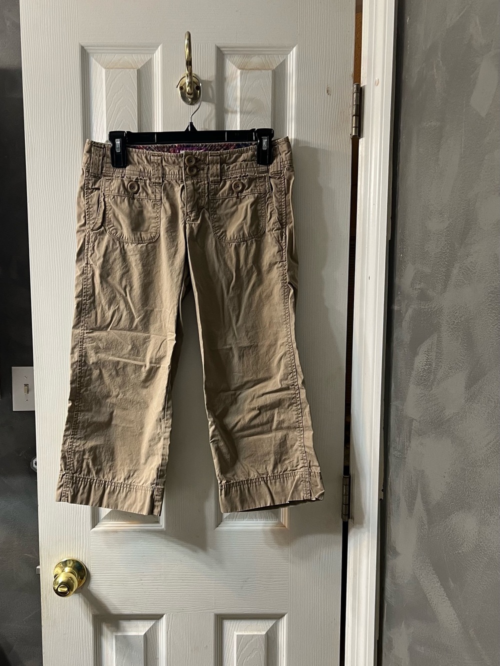 Vintage Y2K American Eagle Outfitters Low-Rise Khaki Cargo Capri Pants Women’s 0 - Picture 2 of 8